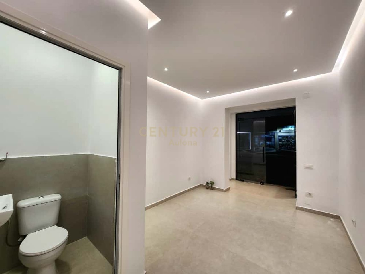 Two Apartments for Rent near the Mosque, Vlorë