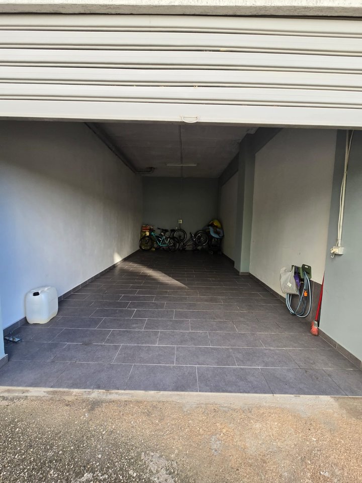 OFROHET PER SHITJE PENTHOUSE LUKSOZ ME PAMJE TE MREKULLUESHME TE DETIT!