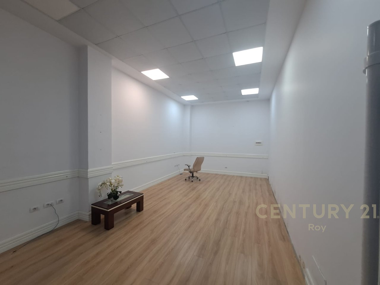 Multifunctional Space For Rent on the Beach, Durrës 50m Distance from the Sea.