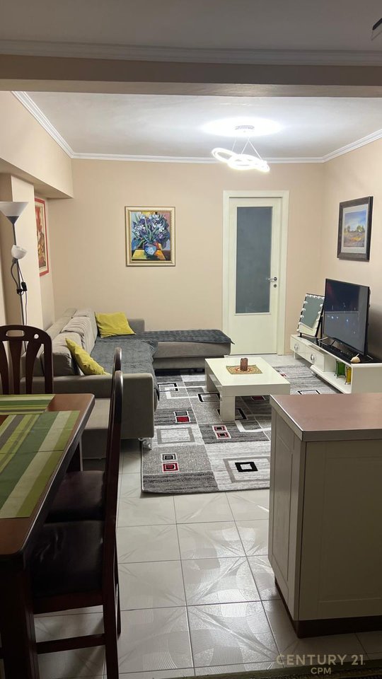 TEK CAFE FLORA SHESIM APARTAMENT 2+1