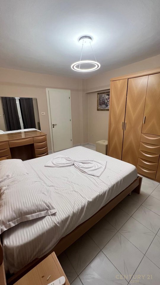 TEK CAFE FLORA SHESIM APARTAMENT 2+1