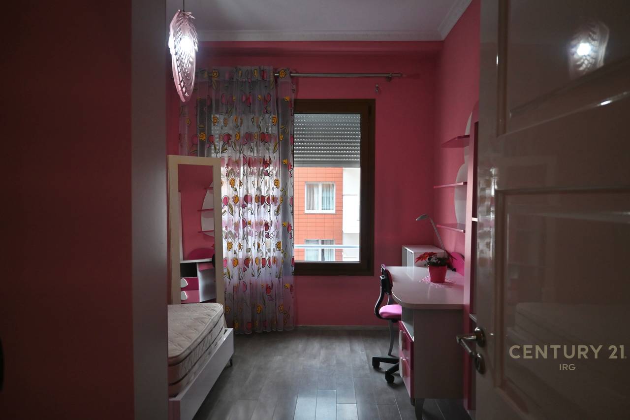 Appartamento 3+1 in affitto nel Complesso Delijorgji, Tirana