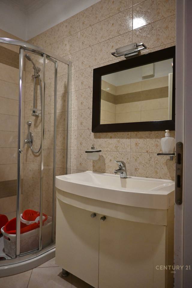 Appartamento 3+1 in affitto nel Complesso Delijorgji, Tirana