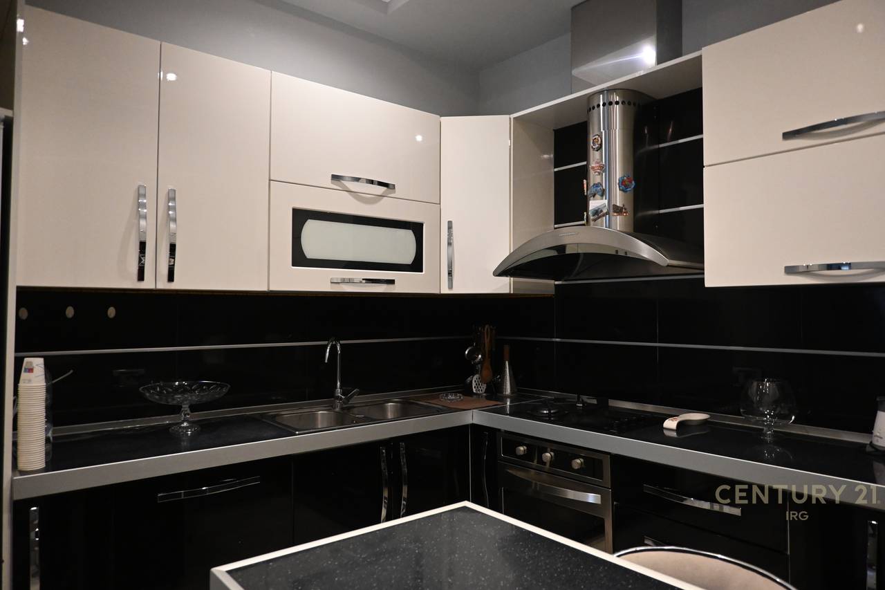 Appartamento 3+1 in affitto nel Complesso Delijorgji, Tirana