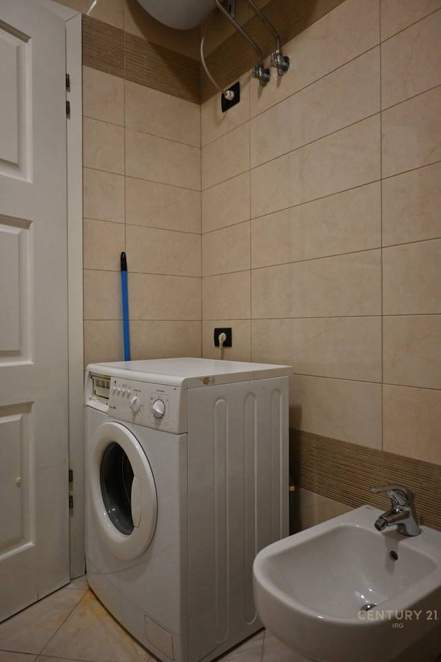 Appartamento 3+1 in affitto nel Complesso Delijorgji, Tirana