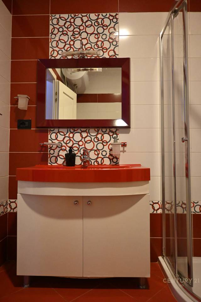 Appartamento 3+1 in affitto nel Complesso Delijorgji, Tirana