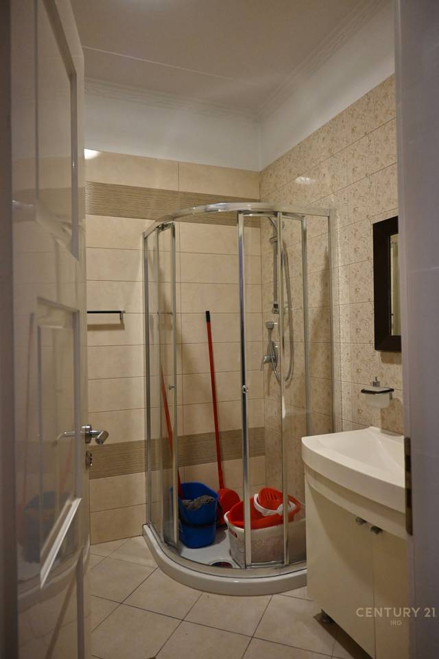 Appartamento 3+1 in affitto nel Complesso Delijorgji, Tirana