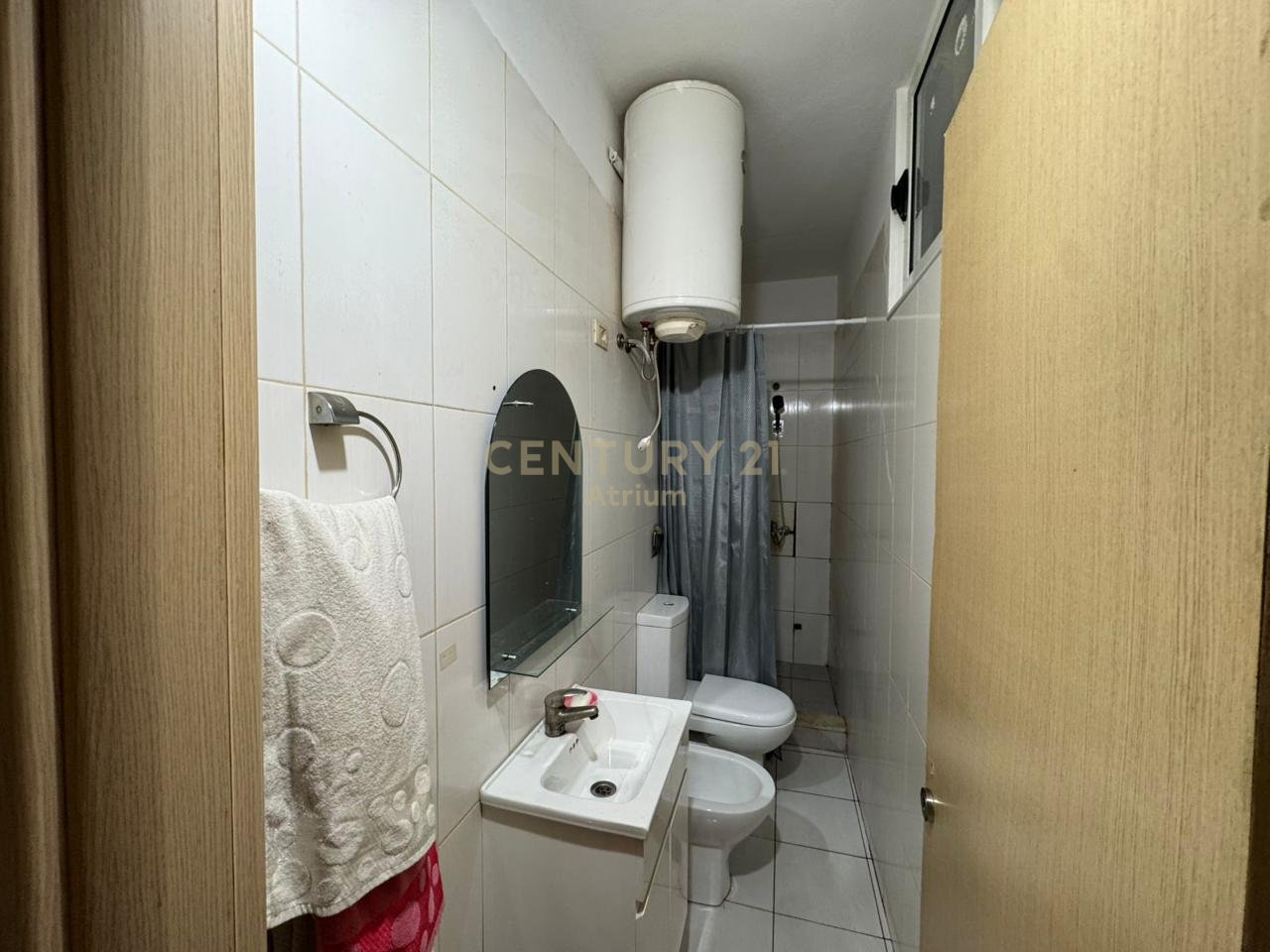 SHITET GARSONIERE NE FRESK TEK PALLATET 3D !!