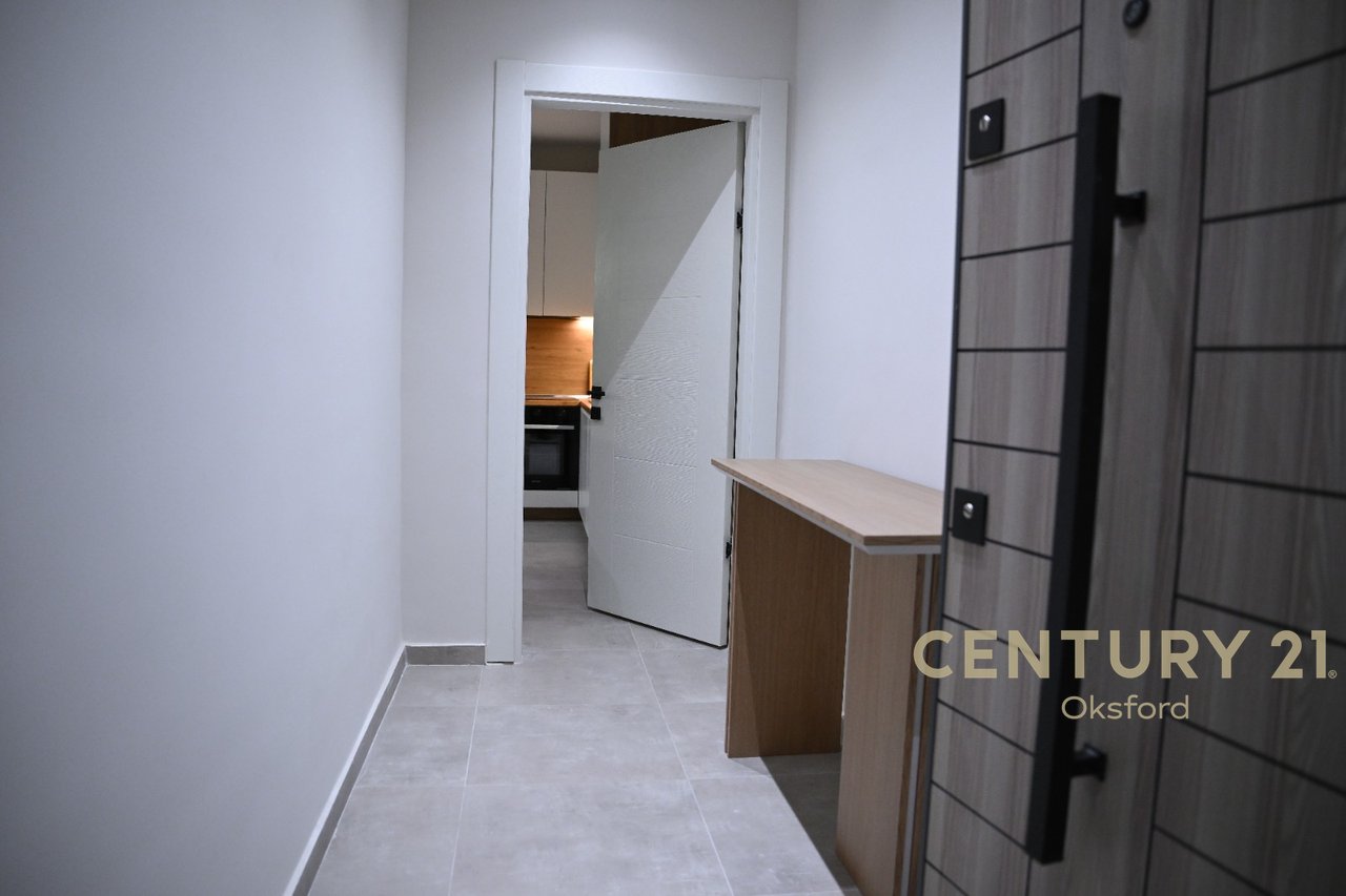 Apartment 2+1 for Sale in Kamez!