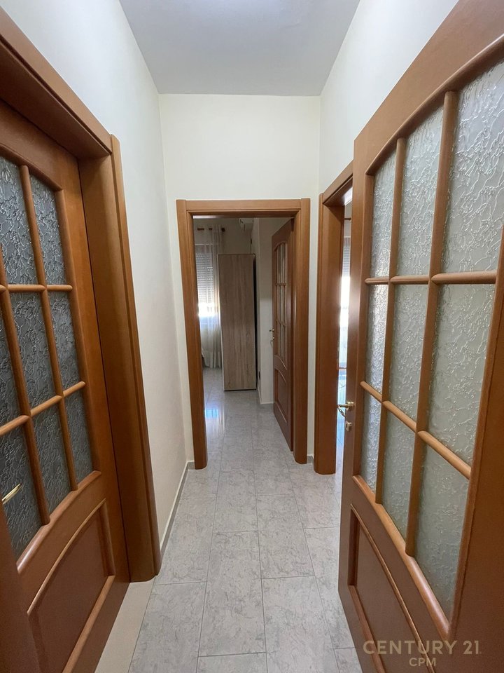 Apartment 2+1+2 For Rent near Garda, 127 m²