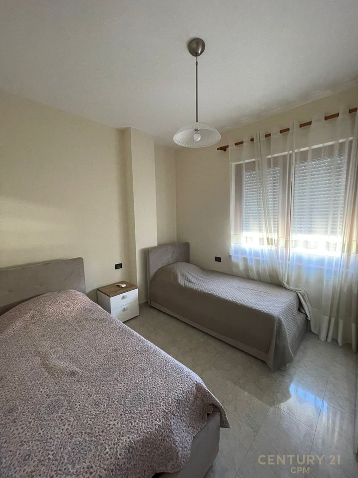 Apartment 2+1+2 For Rent near Garda, 127 m²