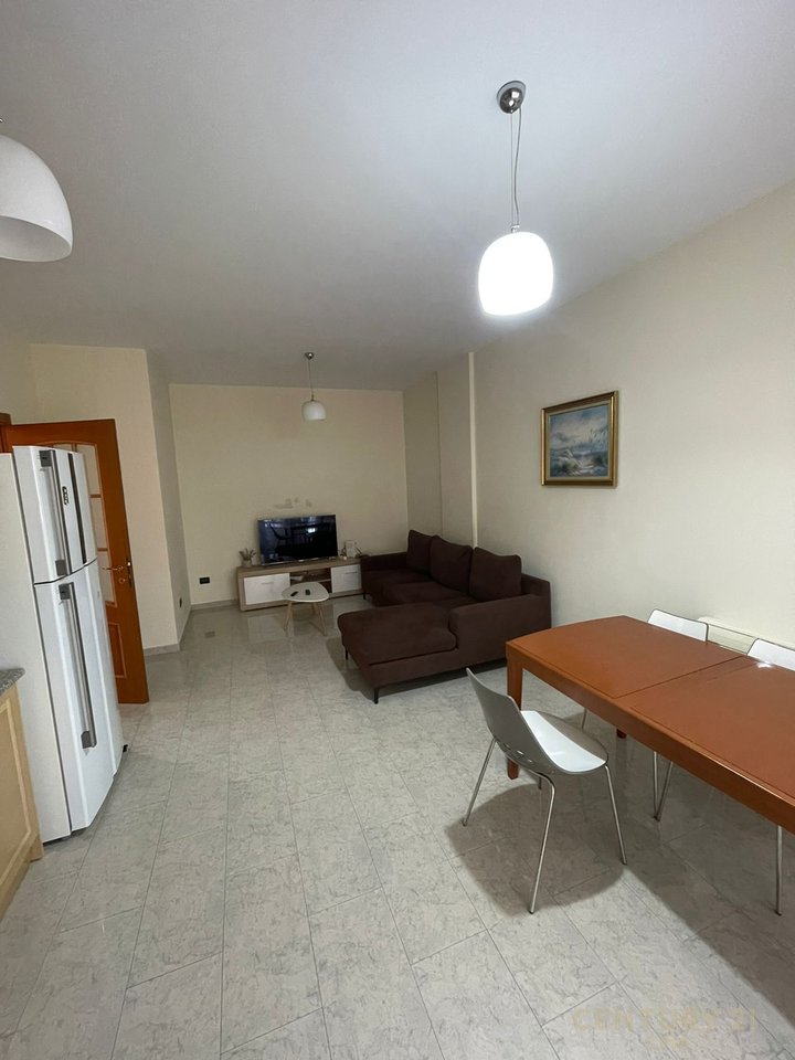 Apartment 2+1+2 For Rent near Garda, 127 m²