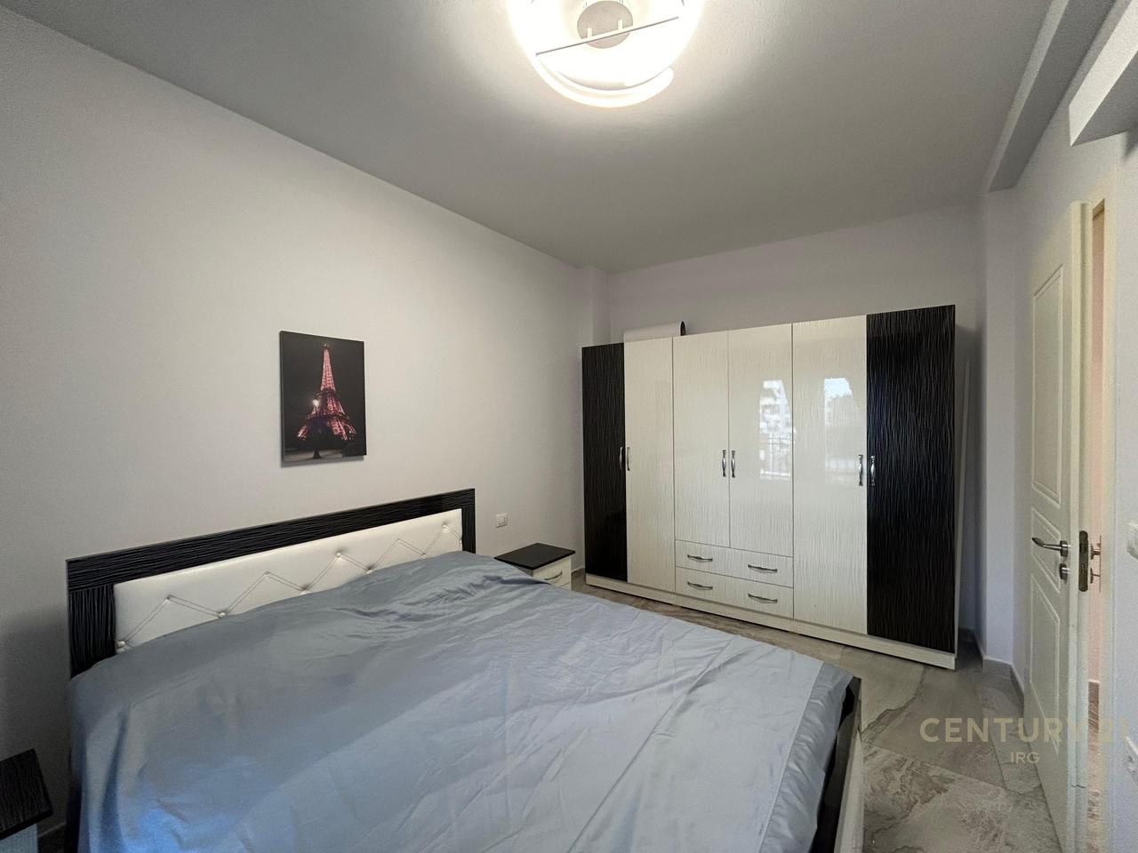 JEPET ME QERA APARTAMENT 3+1+2 TEK 21 DHJETORI.