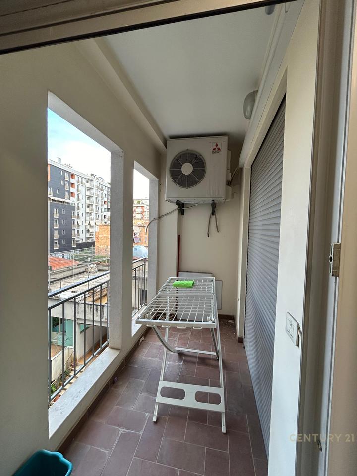 JEPET ME QERA APARTAMENT 3+1+2 TEK 21 DHJETORI.