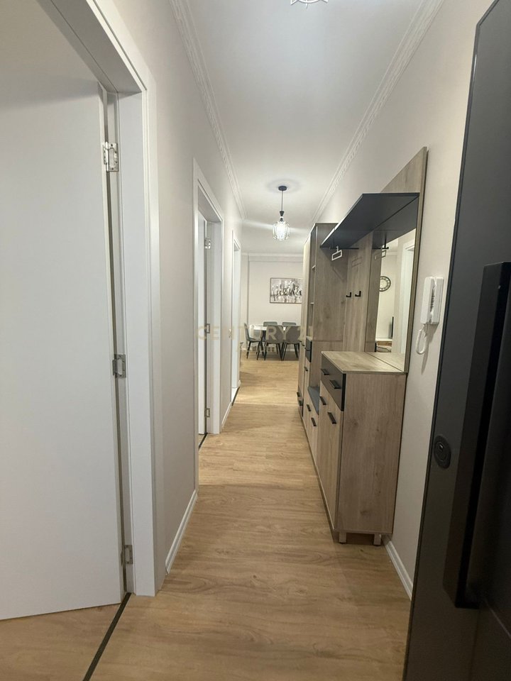 JEPET APARTAMENT 2+1 ME QIRA TEK (KOMPLEKSI MOLLA) NE ASTIR!