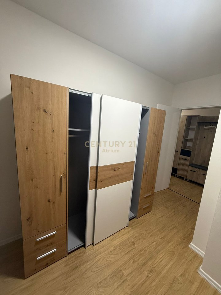 JEPET APARTAMENT 2+1 ME QIRA TEK (KOMPLEKSI MOLLA) NE ASTIR!