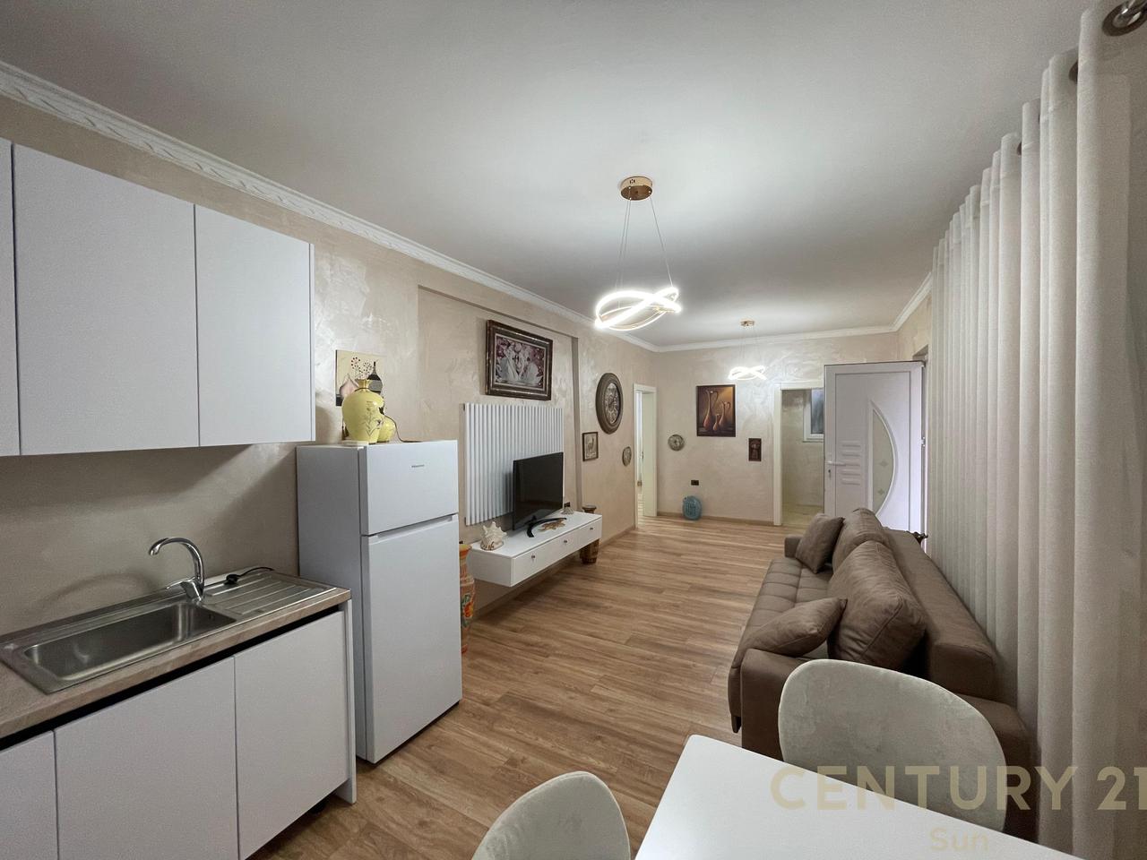 VILE PER QIRA PRANE RR. MUHAMET GJOLLESHA!