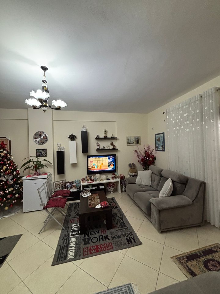 SHITET APARTAMENT 2+1 ,TEK ISH KOMBINATI!