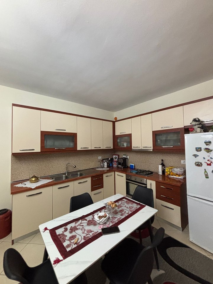 SHITET APARTAMENT 2+1 ,TEK ISH KOMBINATI!