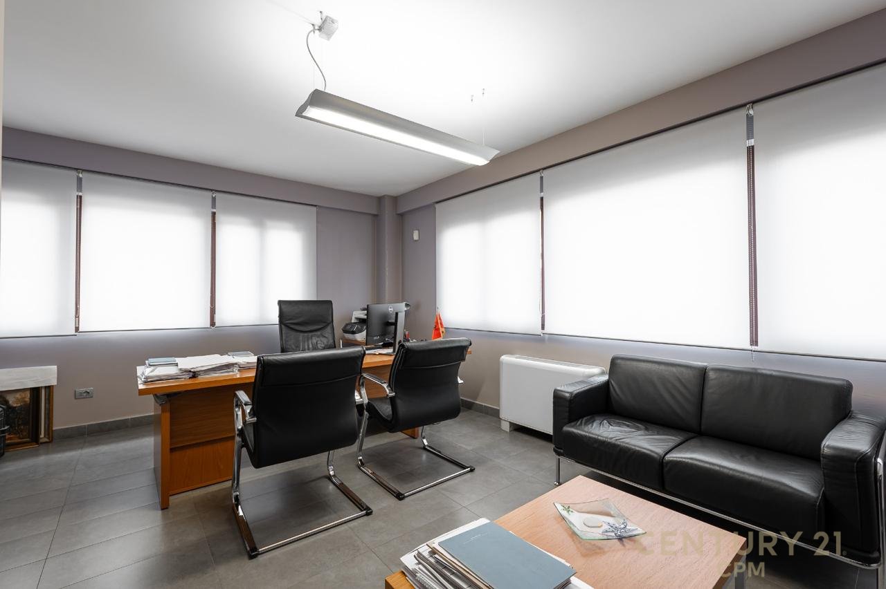 OFFICE FOR SALE ON NDRE MJEDA STREET!