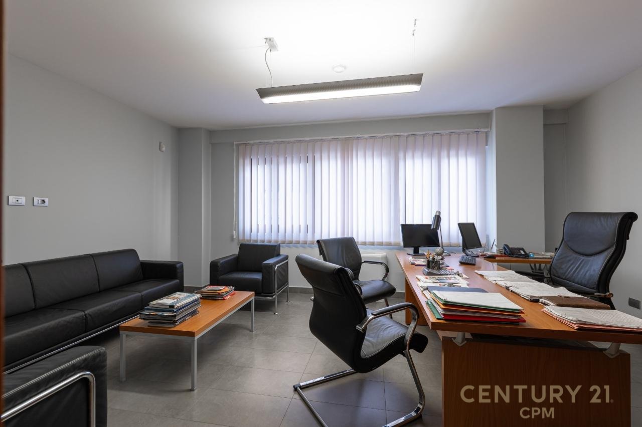 OFFICE FOR SALE ON NDRE MJEDA STREET!