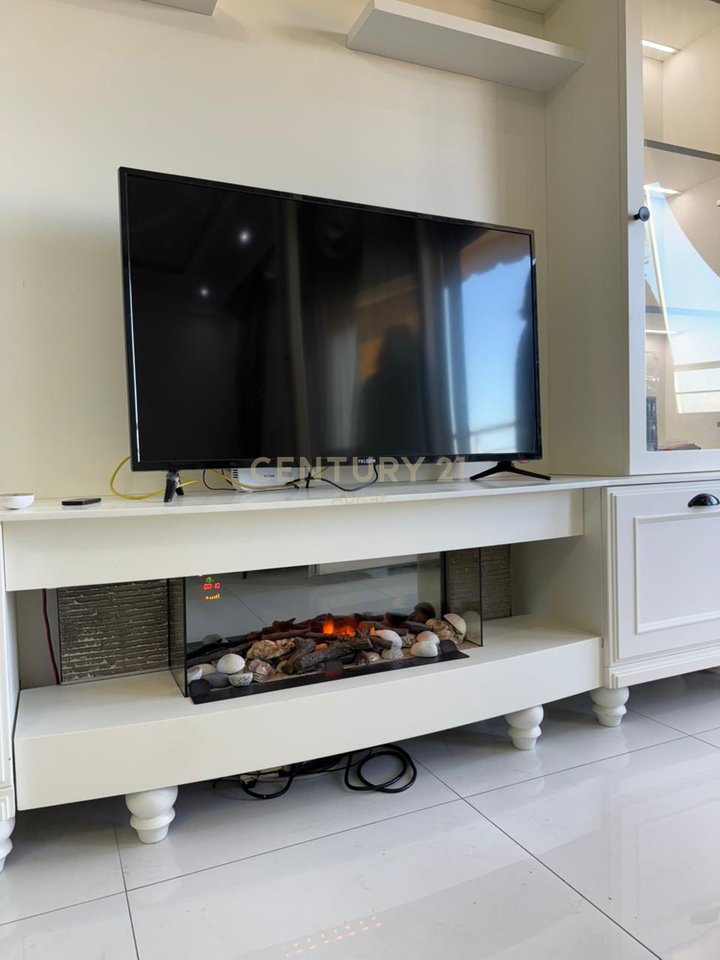 SUPER APARTAMENT 2+1+2+3 BALLKONE+ 2 Poste PARKIMI PER SHITJE