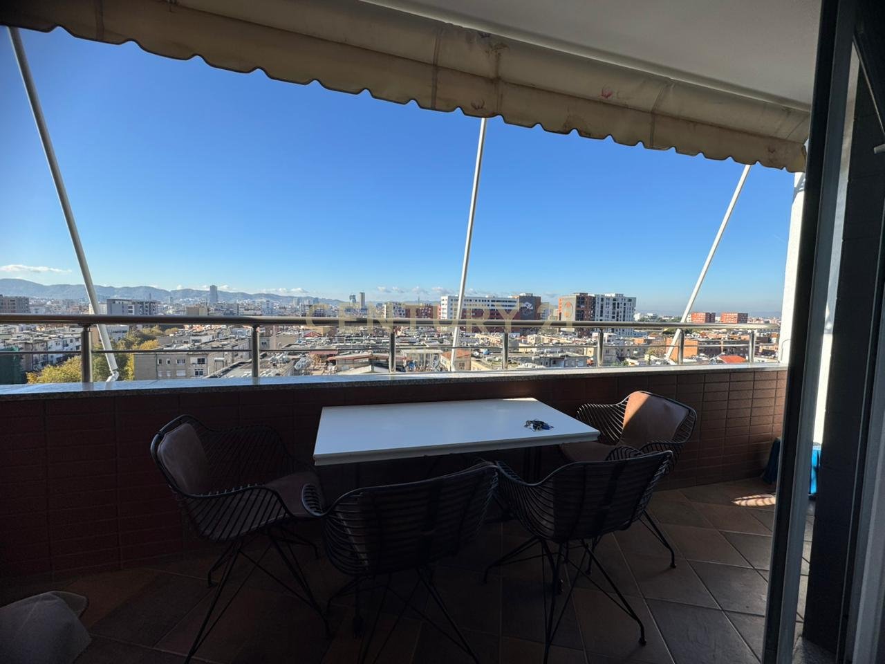 SUPER APARTAMENT 2+1+2+3 BALLKONE+ 2 Poste PARKIMI PER SHITJE