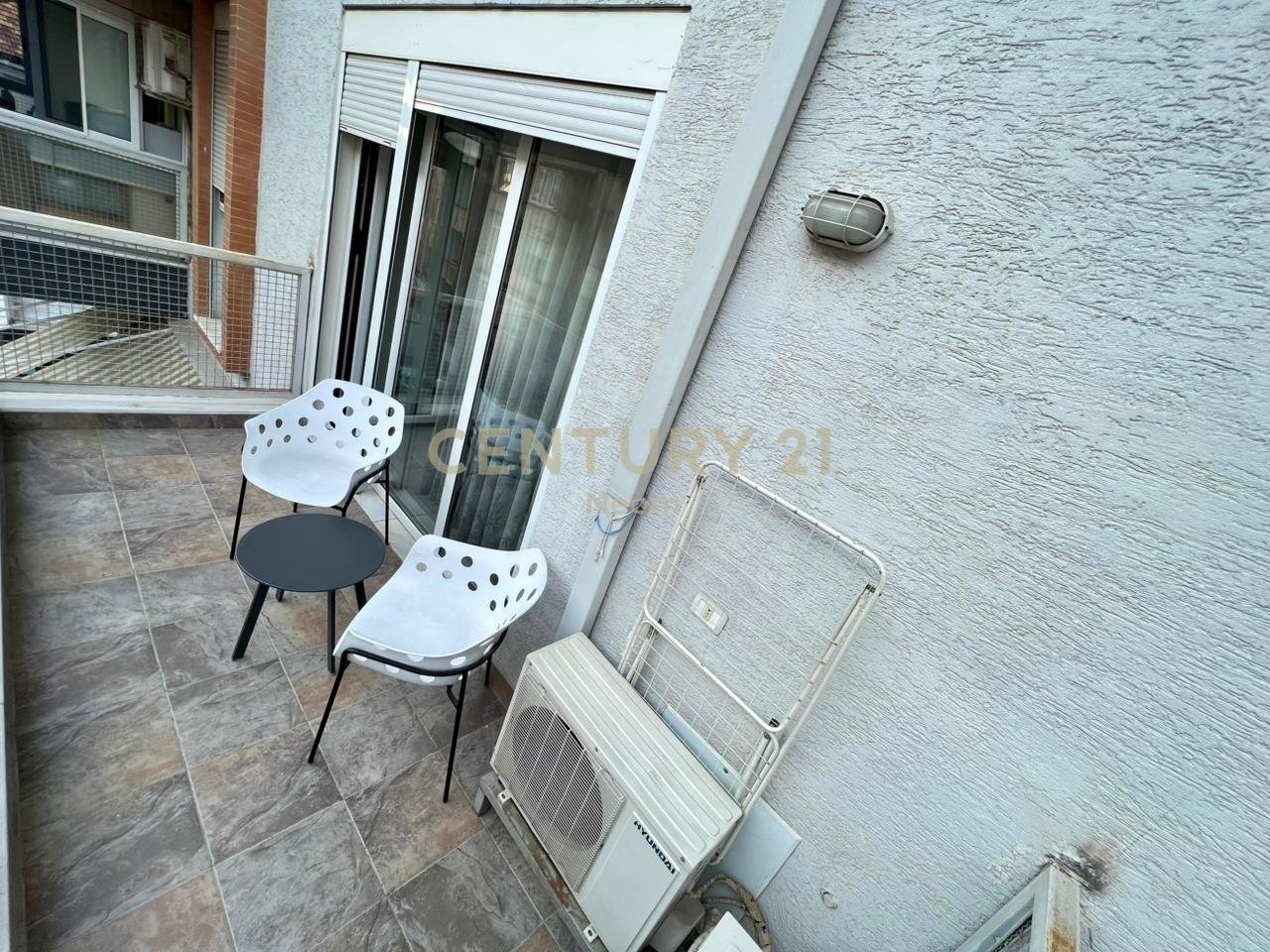 QIRA, APPARTAMENTO MODERNO 1️⃣➕1️⃣, VIA BARRICATE ‼️