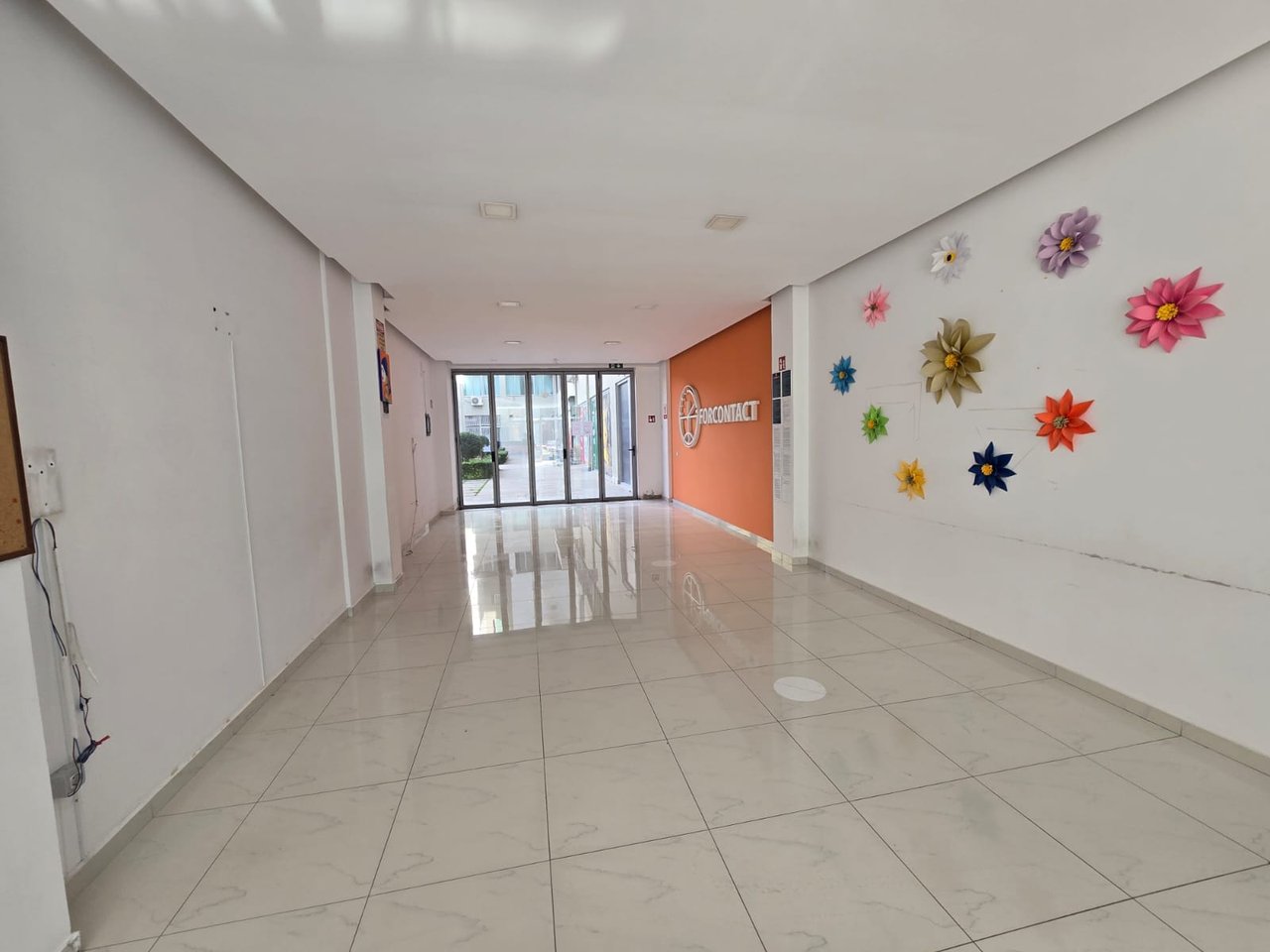 NJESI E ORGANIZUAR NE DY KATE,PER QIRA ,PRANE BULEVARDIT "ISMAIL QEMALI"!