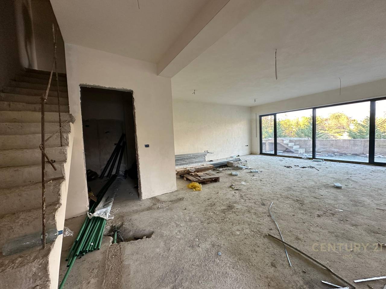 Vieni alla piscina della Residenza Swan Lake!