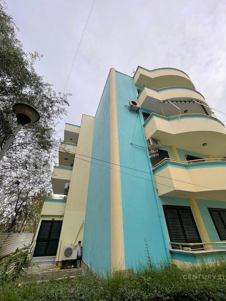 APARTMENT 2+1 FOR SALE IN GOLEM!