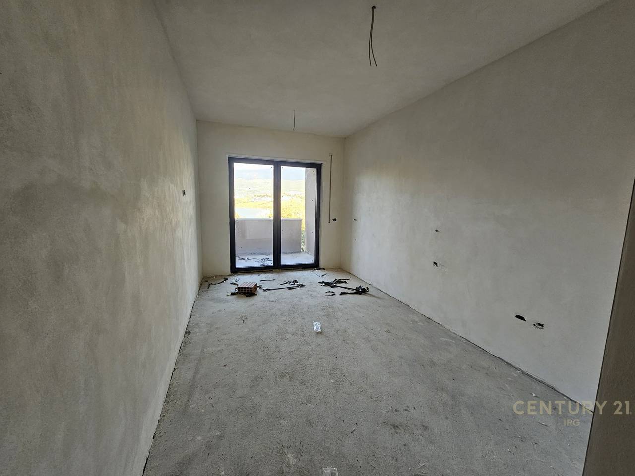 Vieni alla piscina della Swan Lake Residence!