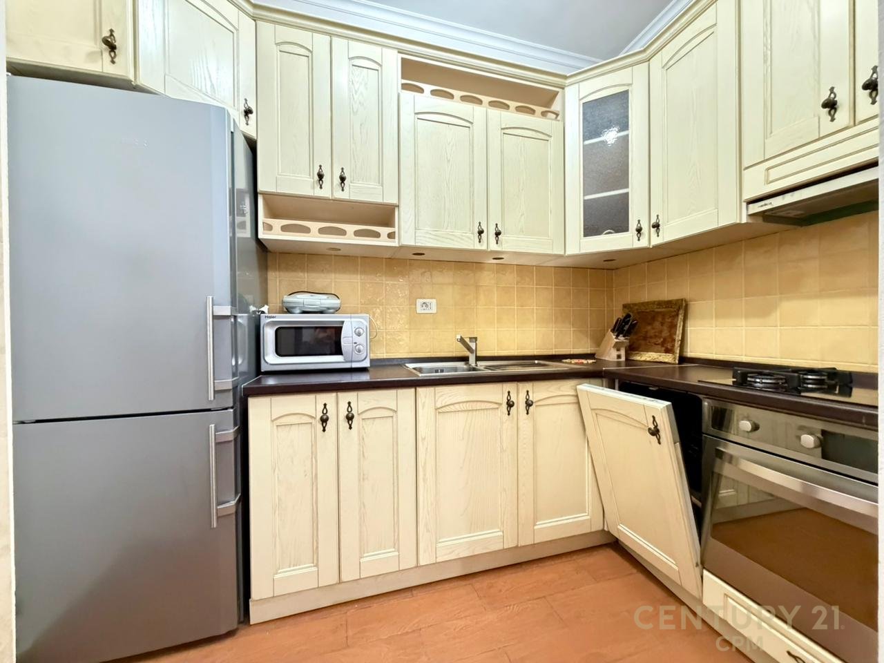 APARTAMENT 2+1+2 PER QIRA PERBALLE HIPOTEKES!