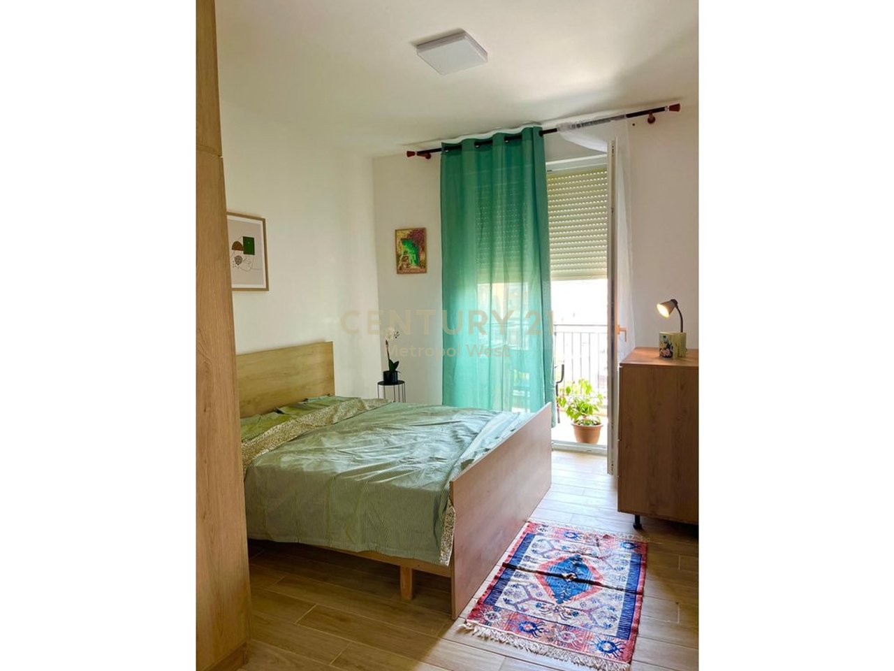 Apartament 1+1 me Qira –  Ish Tregu Elektrik, Tiranë