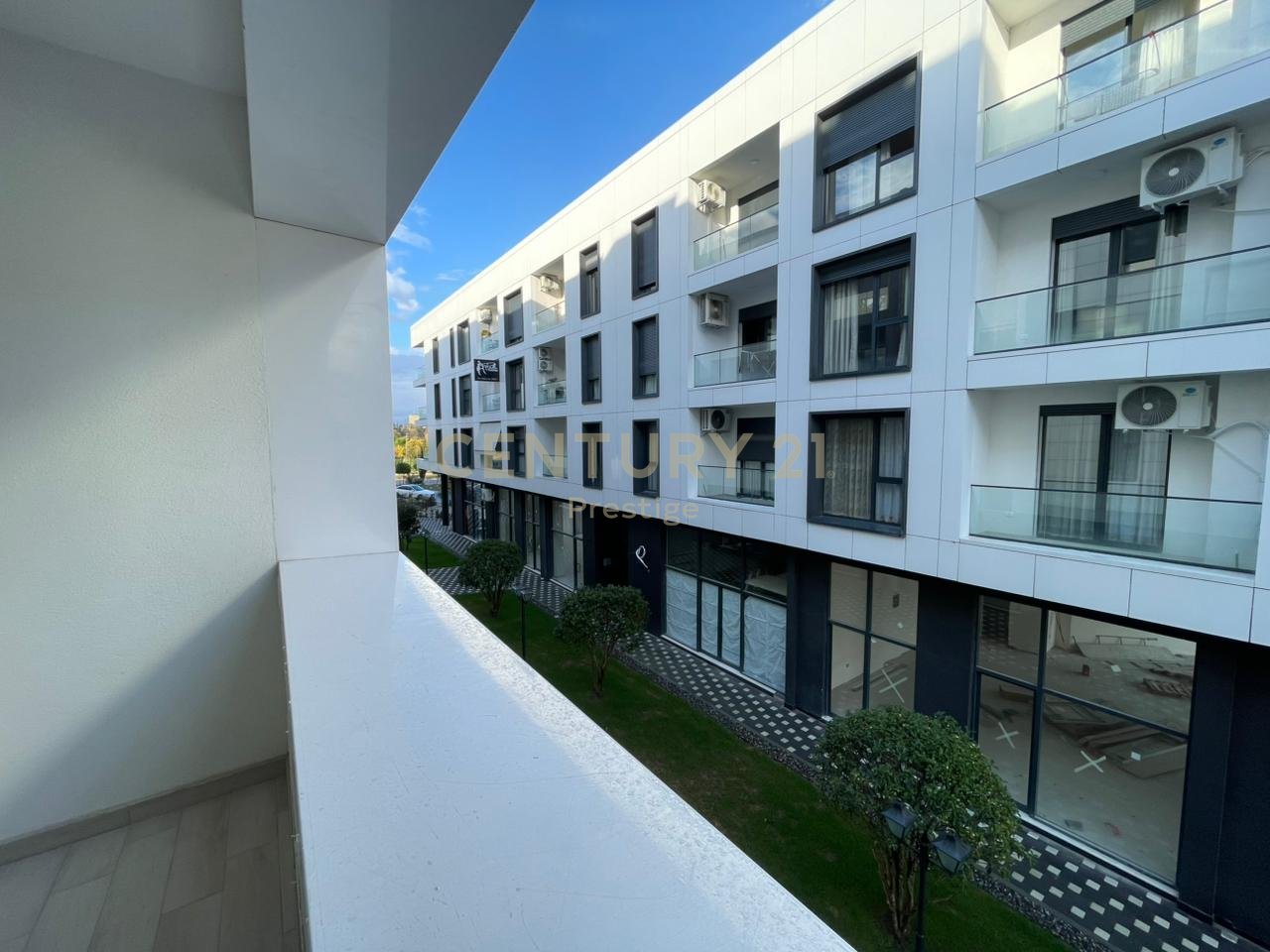 APARTAMENT 2+1+2+ POST PARKIMI ME QIRA, LIQENI I THATE, TIRANE!