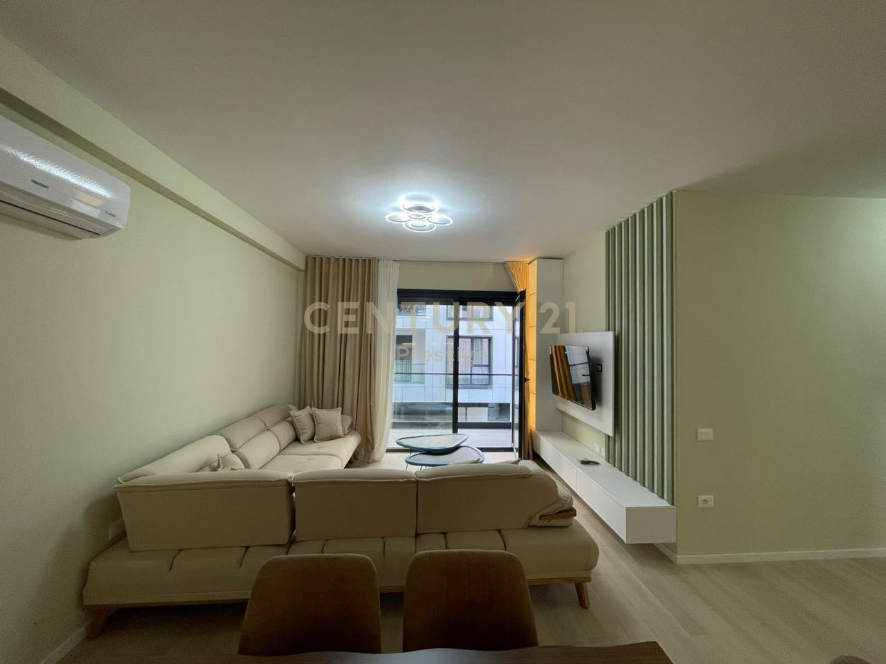 APARTAMENT 2+1+2+ POST PARKIMI ME QIRA, LIQENI I THATE, TIRANE!