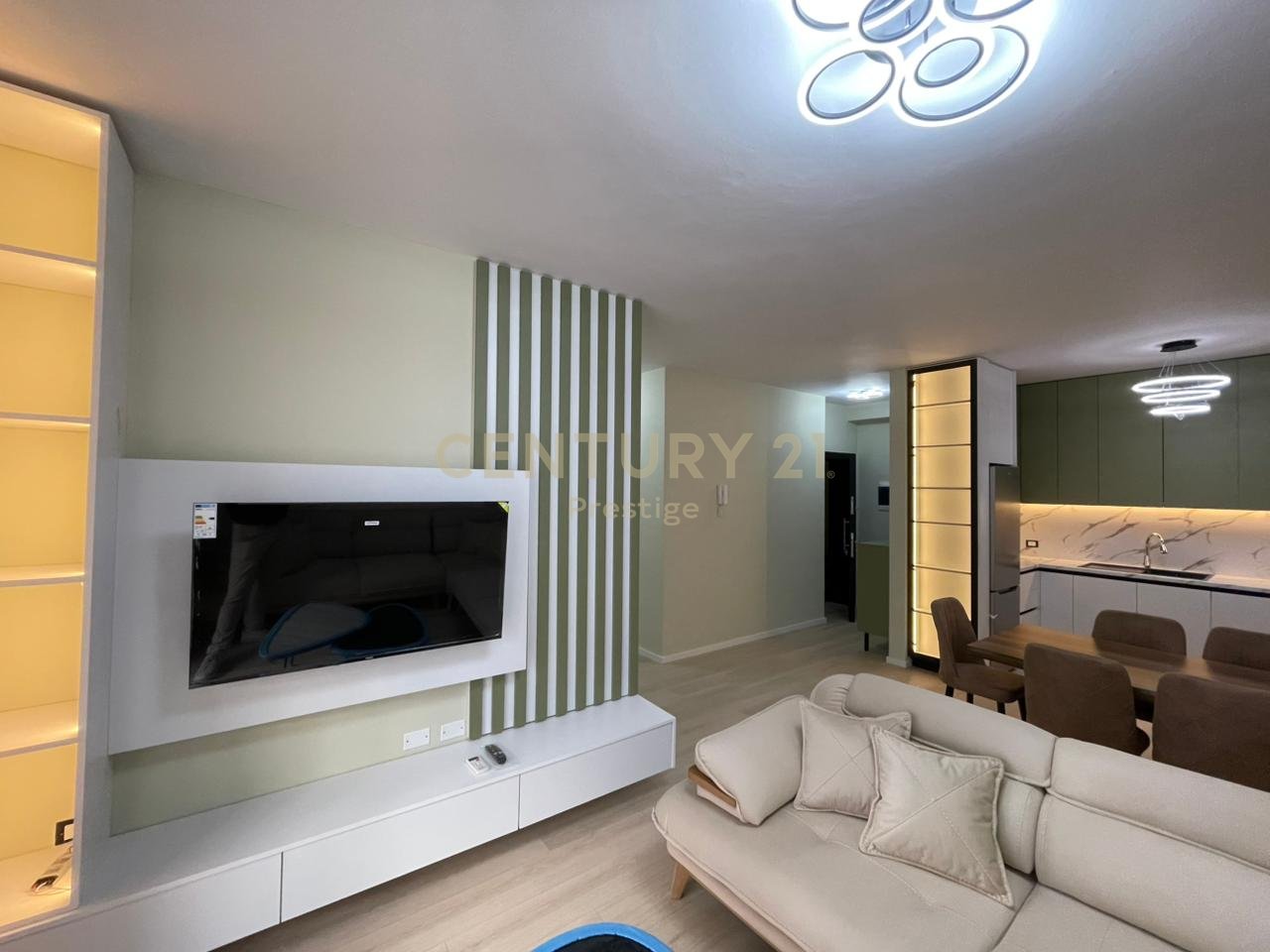 APARTAMENT 2+1+2+ POST PARKIMI ME QIRA, LIQENI I THATE, TIRANE!