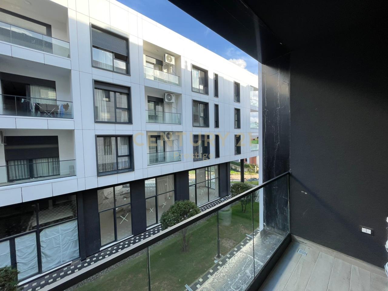 APARTAMENT 2+1+2+ POST PARKIMI ME QIRA, LIQENI I THATE, TIRANE!