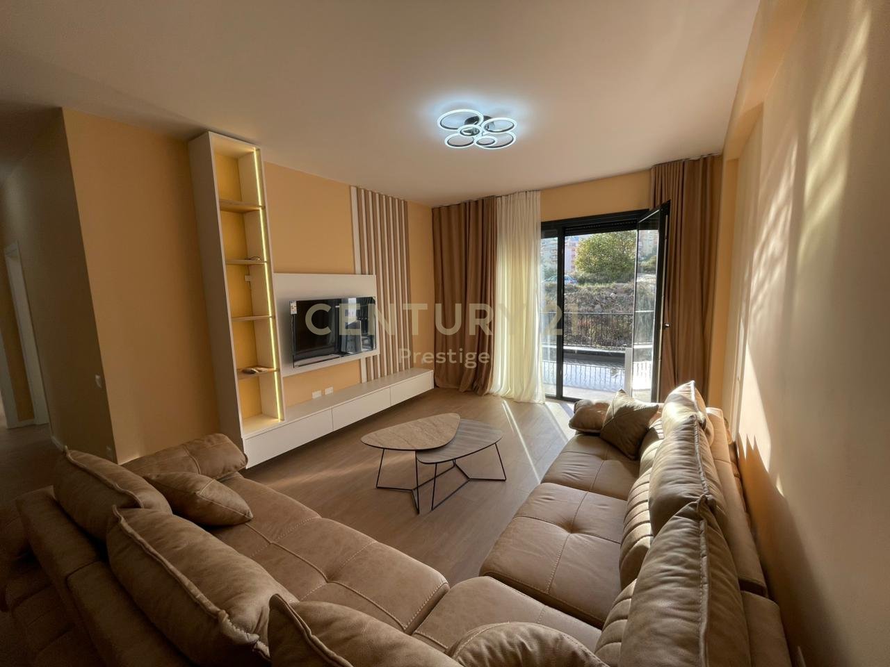 APARTAMENT 2+1+2+ POST PARKIMI ME QIRA, LIQENI I THATE, TIRANE!