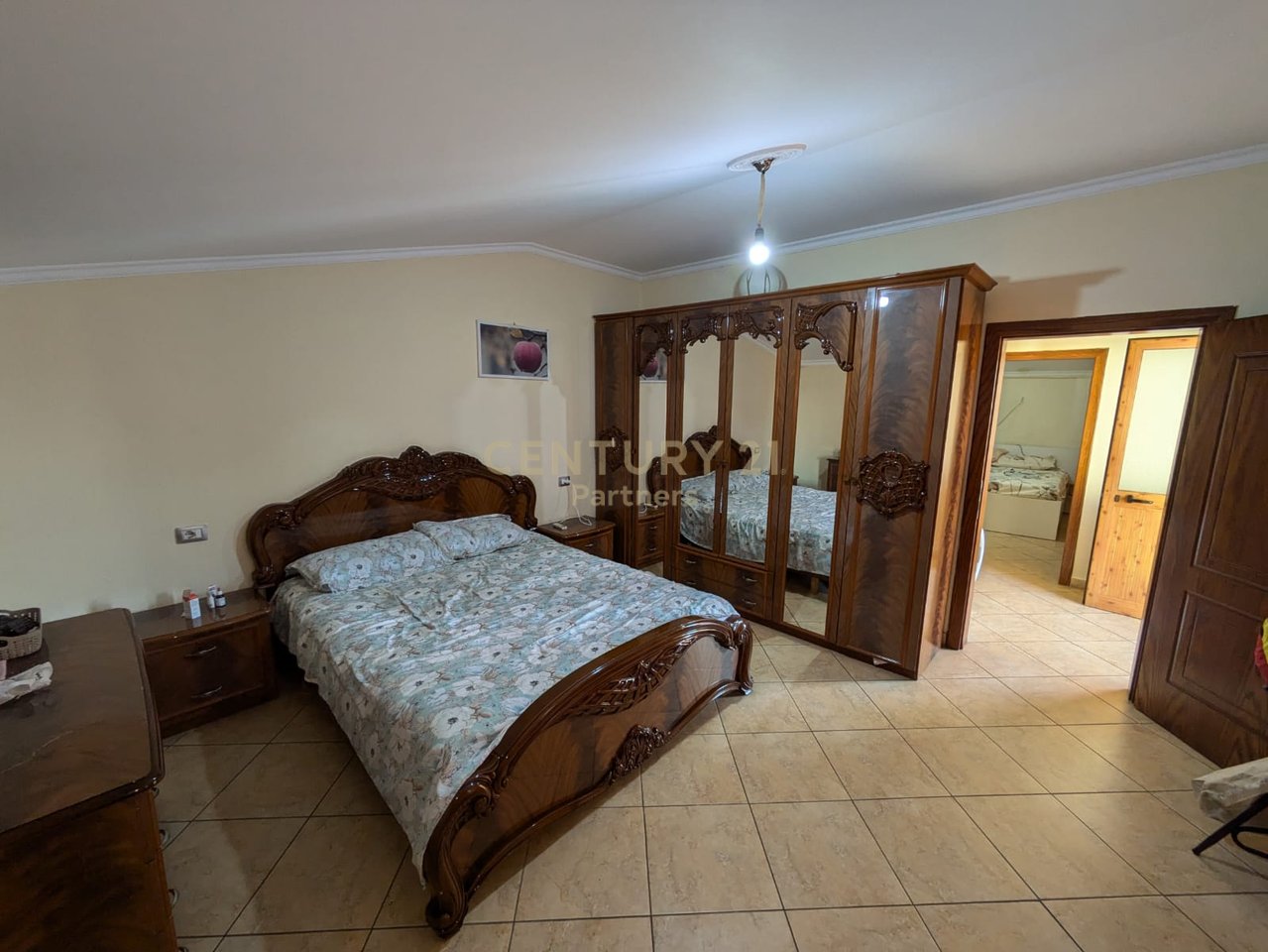 THREE-STOREY PRIVATE HOUSE FOR SALE IN LAPRAKE!