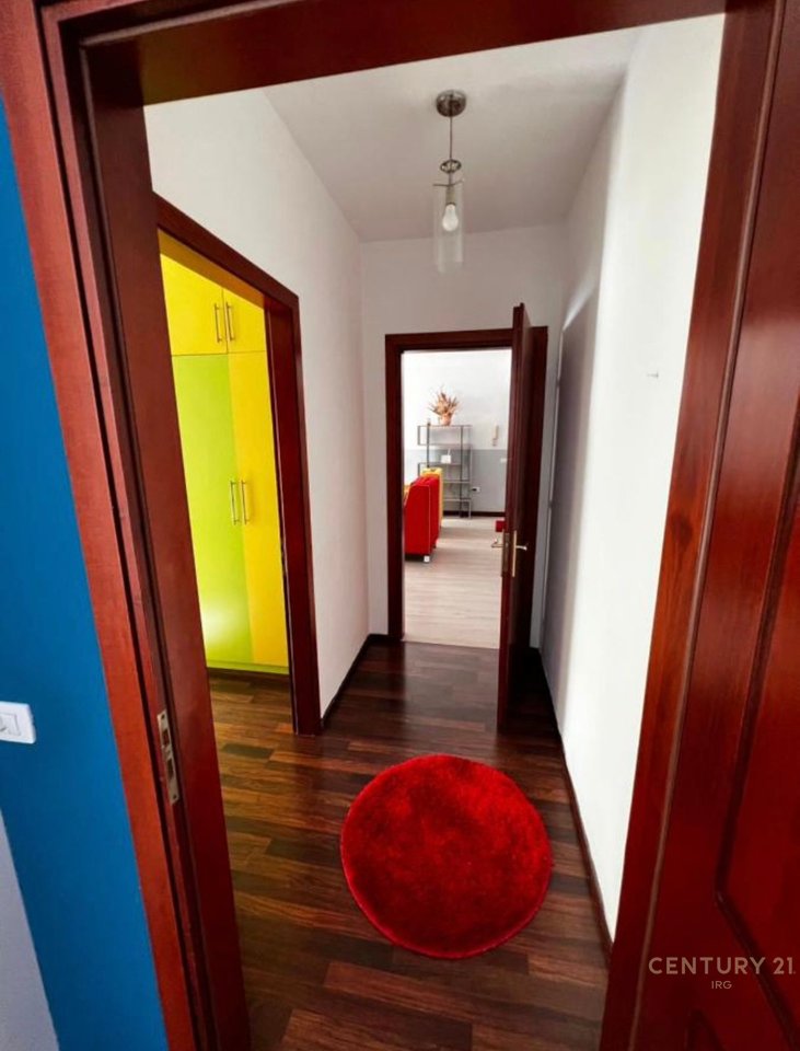 JEPET ME QIRA APARTAMENT 2+1, MYSLYM SHYRI!