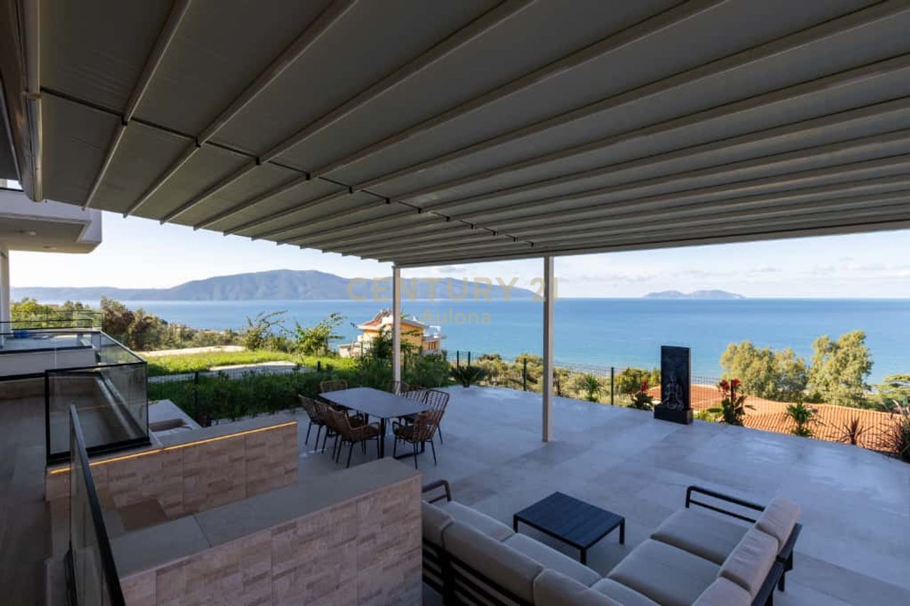 Exclusive Designer Apartment in Vlora: A Dream Home with a 120 m² Panoramic Terrace