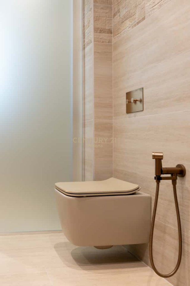 Exclusive Designer Apartment in Vlora: A Dream Home with a 120 m² Panoramic Terrace