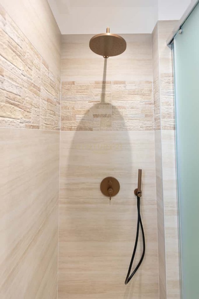 Exclusive Designer Apartment in Vlora: A Dream Home with a 120 m² Panoramic Terrace