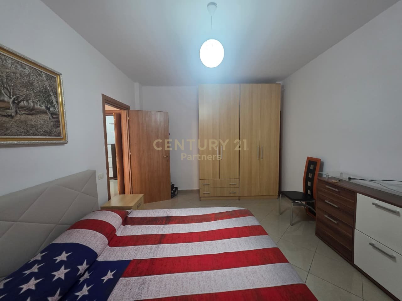 SHESIM APARTAMENT  1+1+ VEND PARKIMI PRANE GRAND BLUE FAFA -GOLEM
VIJE E PARE ME DETIN