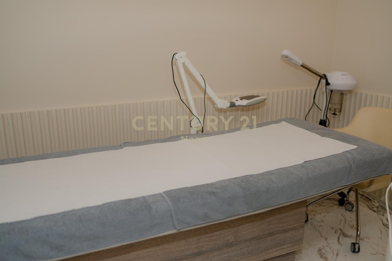 Attività in Vendita – Salone di Parrucchiere e Estetica