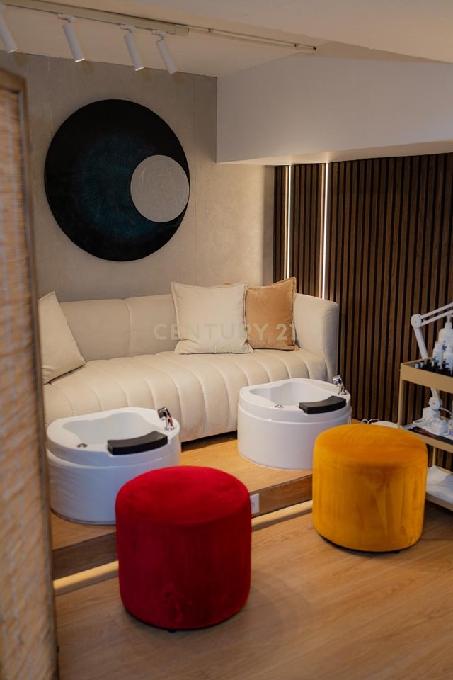 Attività in Vendita – Salone di Parrucchiere e Estetica