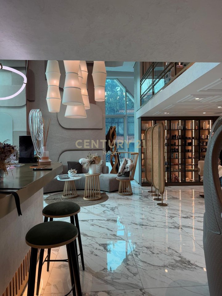 Attività in Vendita – Salone di Parrucchiere e Estetica