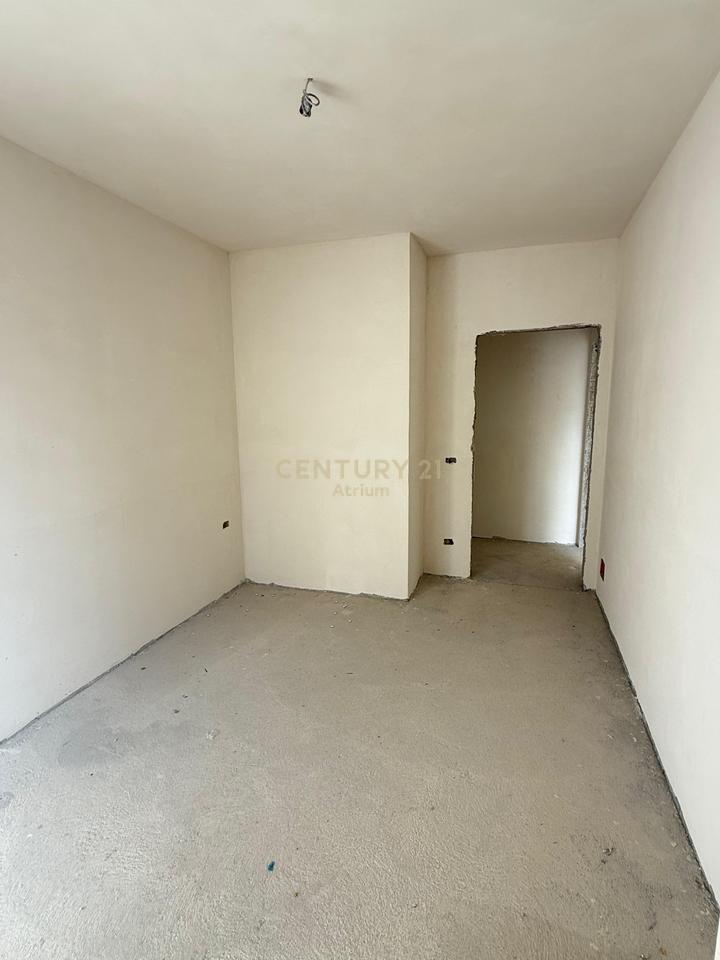 SHITET APARTAMENT 3+1+2 TEK KOMPLEKSI "ORBITAL 6" , BULEVARDI I RI !