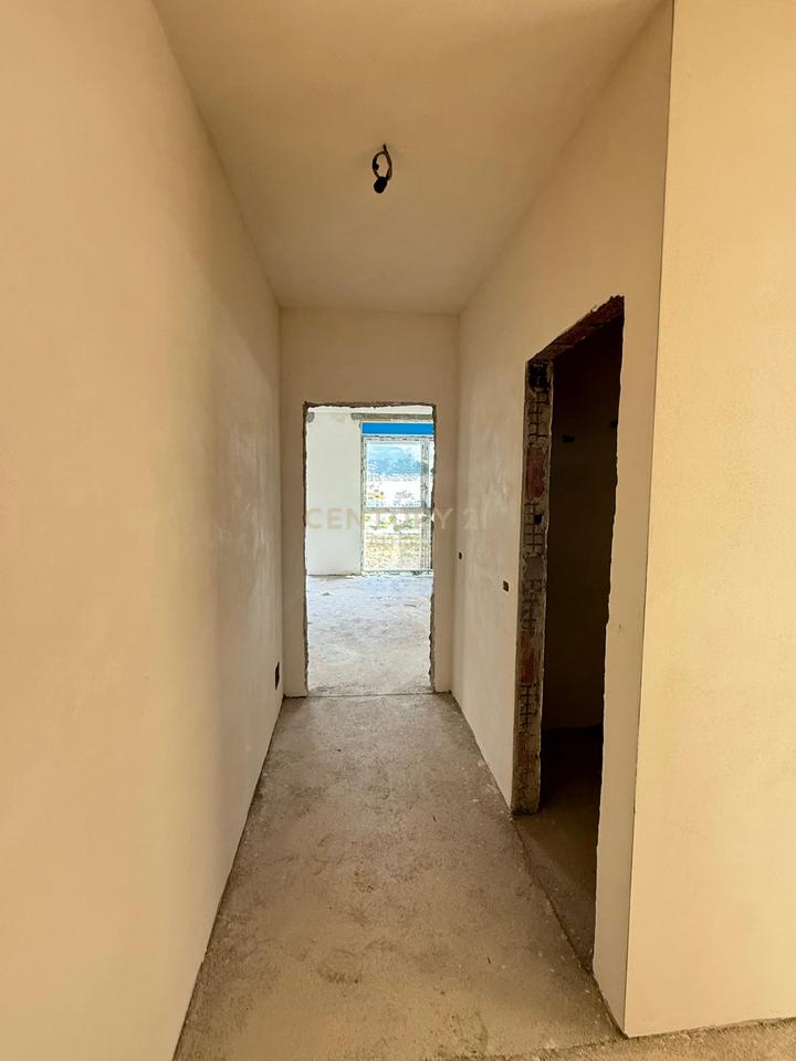 SHITET APARTAMENT 3+1+2 TEK KOMPLEKSI "ORBITAL 6" , BULEVARDI I RI !